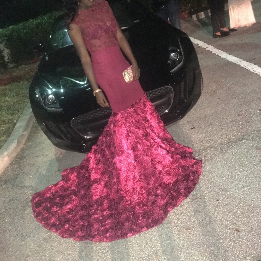 Maroon Prom dress